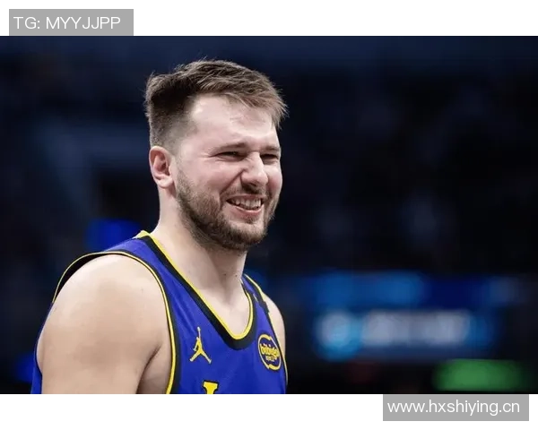 艾顿谈东契奇承受的压力每天面对两三人包夹的挑战与坚持